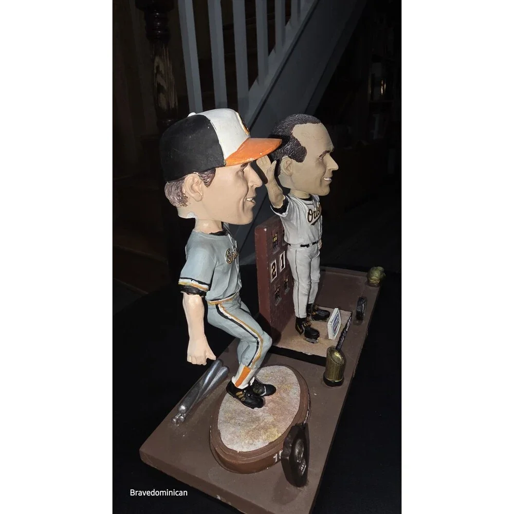 Cal Ripken Jr Bobble heads Esskay 2131 Edition